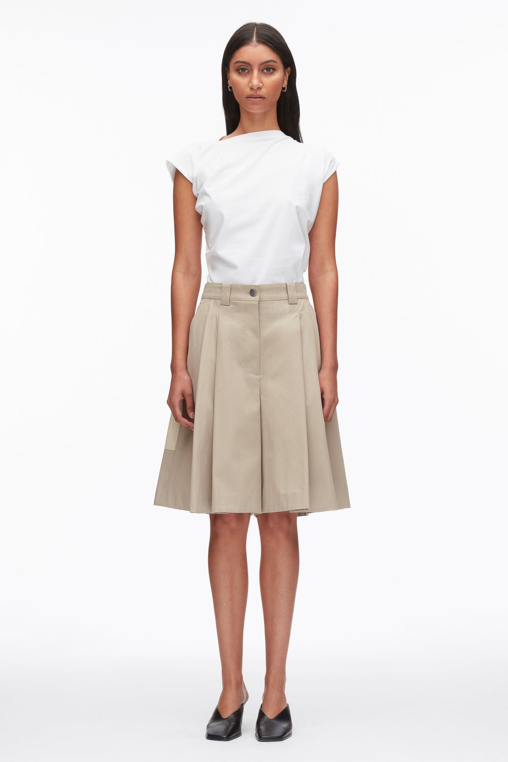 Khaki-Birch Two-Toned Wide Pleated Shorts | 3.1 Phillip Lim