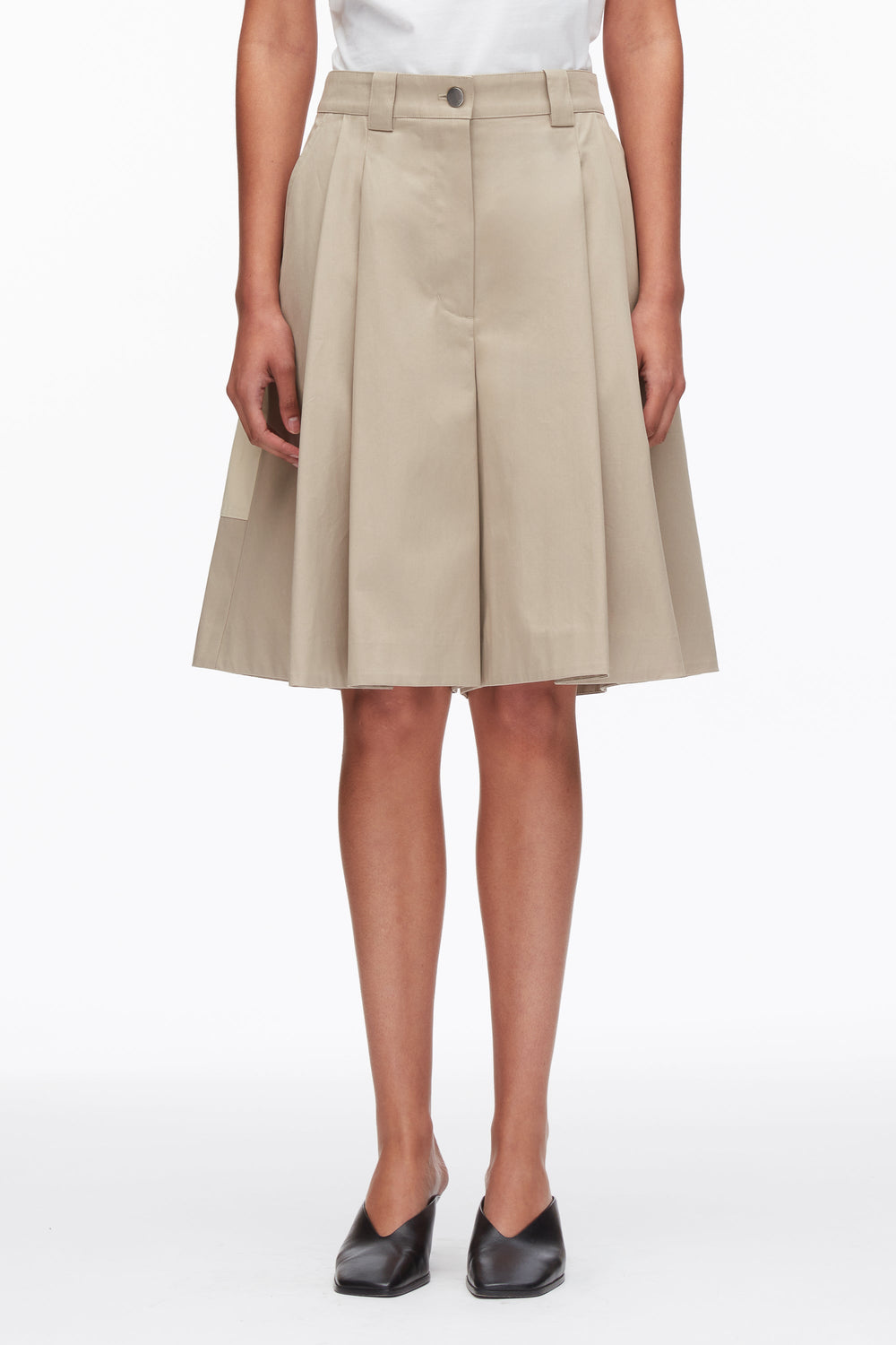 Khaki-Birch Two-Toned Wide Pleated Shorts | 3.1 Phillip Lim