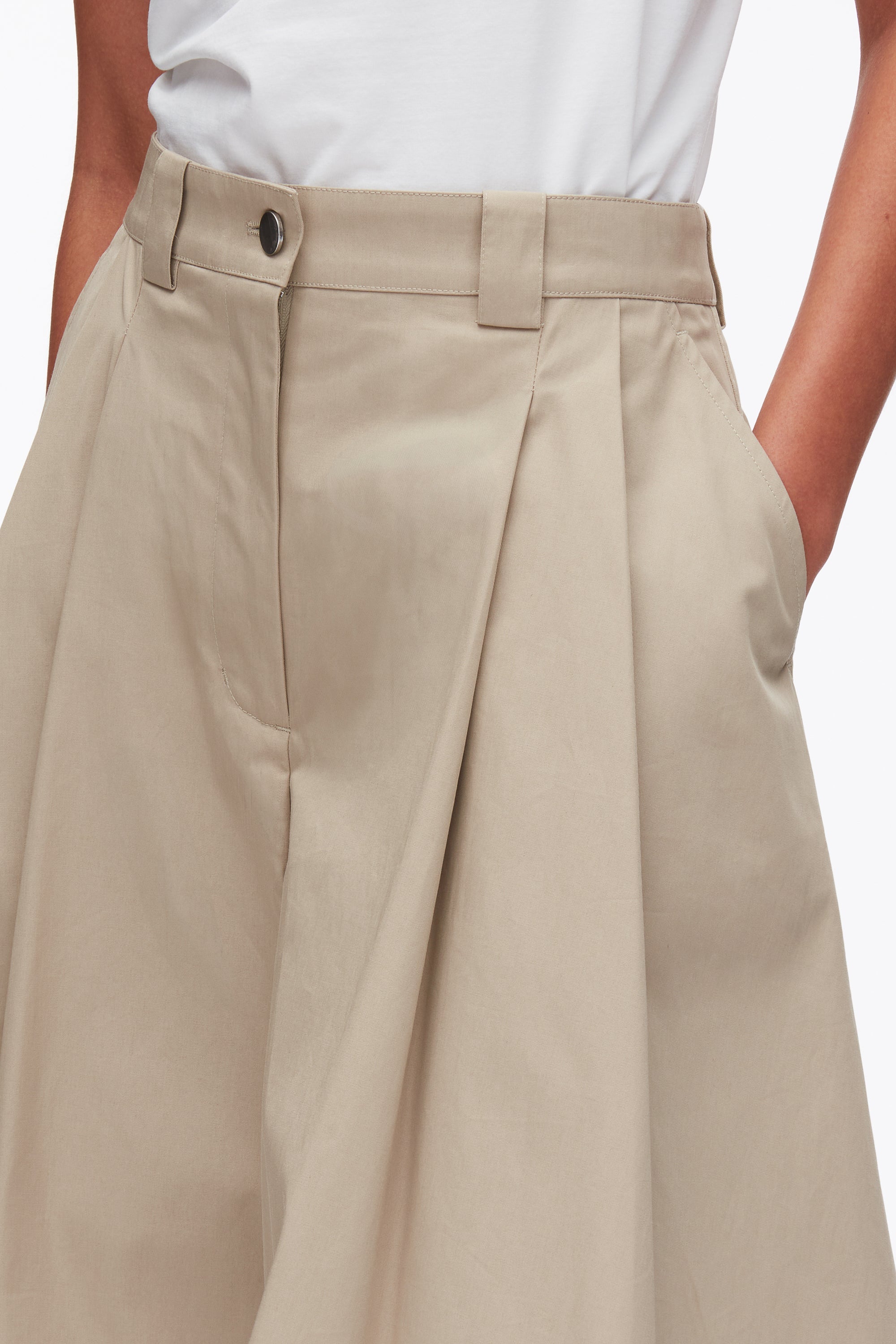 Khaki-Birch Two-Toned Wide Pleated Shorts | 3.1 Phillip Lim